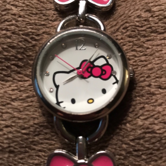 Vintage Hello Kitty Bracelet Watch!!! - Picture 2 of 4